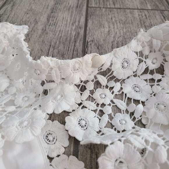 B. Darlin women's white and navy sleeveless laced dress size 0 - Picture 16 of 16